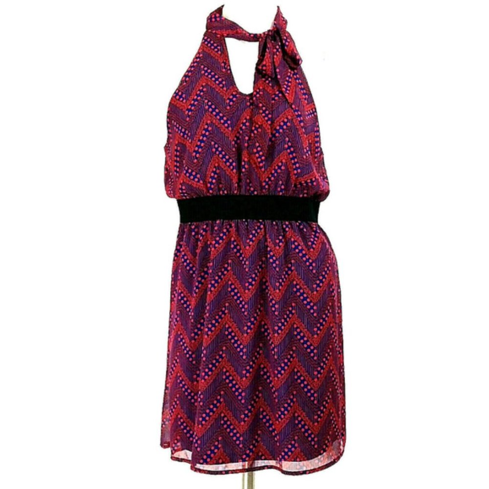 Forever 21 Mod Blouson Sleeveless Keyhole Dress